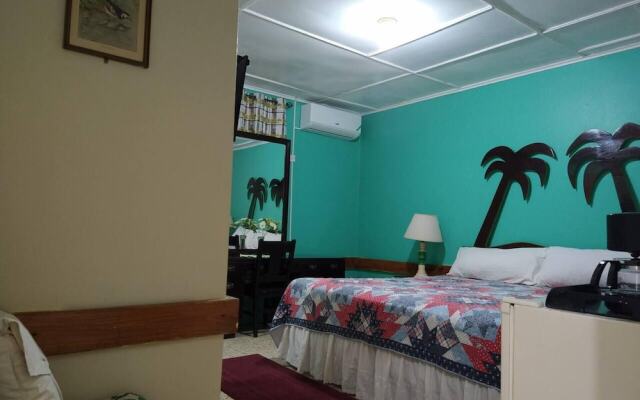 Entire 6-bedroom Villa Free Parking With Fast Wifi