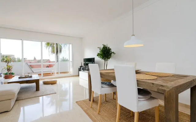Lovely Apartment With Shared Pool