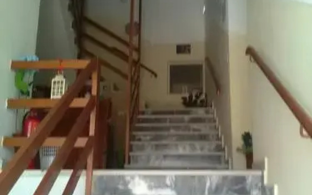 To Giouli