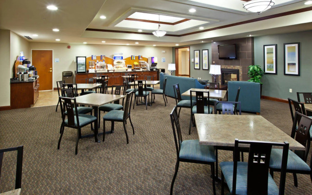 Holiday Inn Express Hotel & Suites RIPLEY by IHG