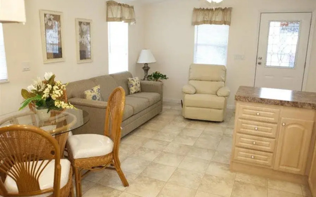 Club Naples RV Resort