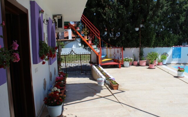 Alinda Villa