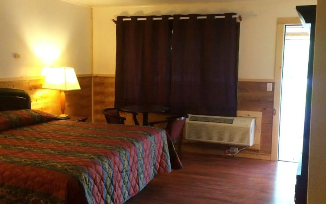 Hampton Motor Inn