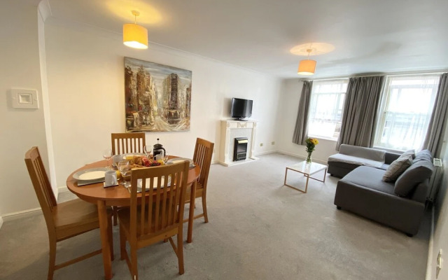 Apartment Next to Victoria Station