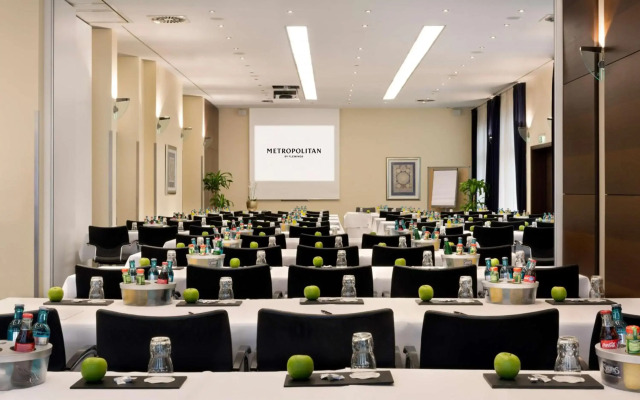 Metropolitan Hotel by Flemings