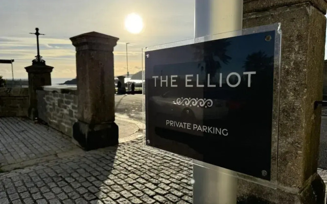Elliott Terrace by Pureserviced.