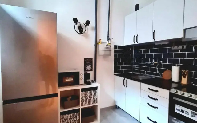 Hookah Apartment 13