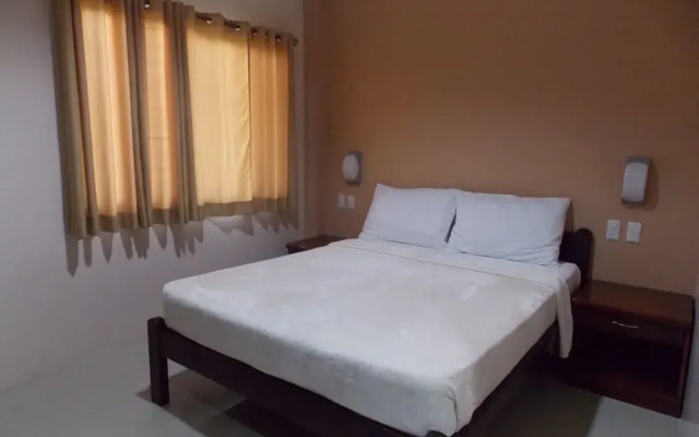 Sea Breeze Hotel