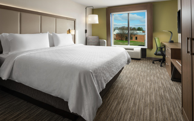 Holiday Inn Express & Suites Olive Branch, an IHG Hotel