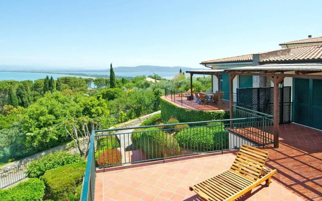 Three-room Apartment Porto Santo Stefano
