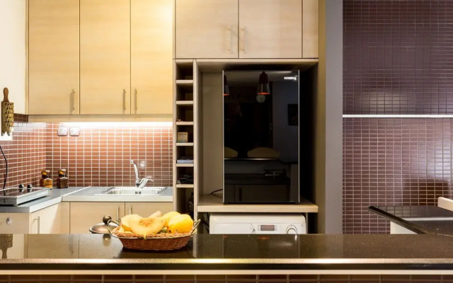 Downtown Apartment for 4 in Plaka