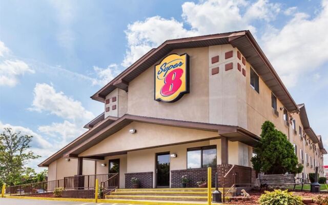 Super 8 Dunbar/Charleston Area