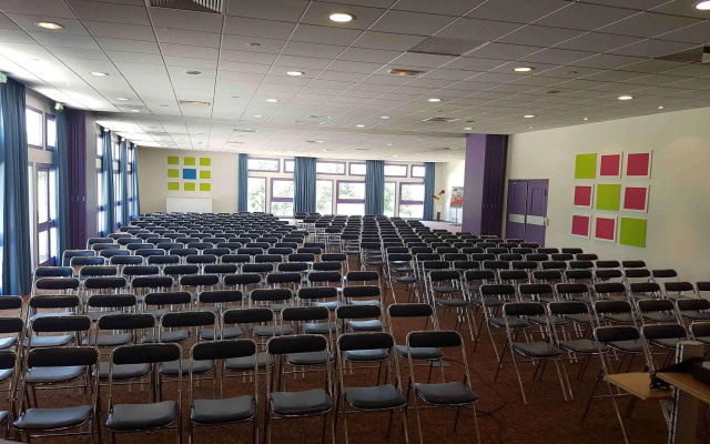 ibis Styles Arles Palais des Congrès