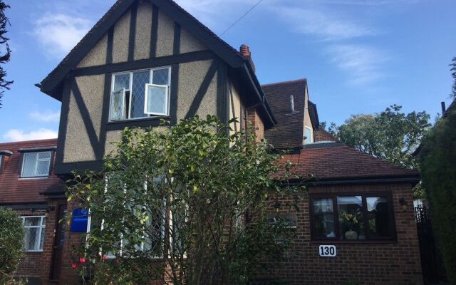 Edgware Bed and Breakfast