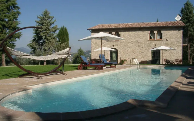 Podere Caldaruccio La Pineta Villa 22 People
