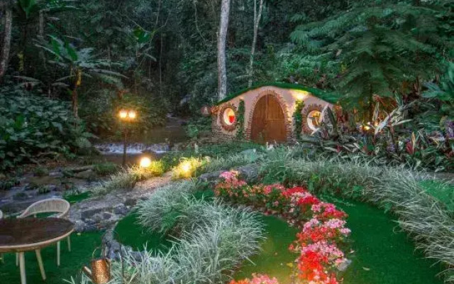 Puradise Private Residence