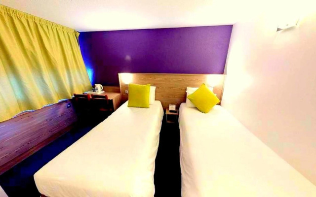 Campanile Chantilly Sud - Luzarches