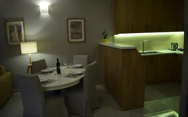Regalo Apartments
