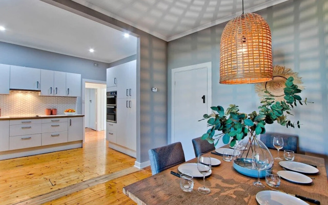 Adelaide Beachside 4 Bedroom House With Parking