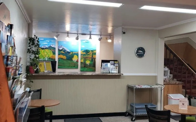 Adventure Inn - Glenwood Springs