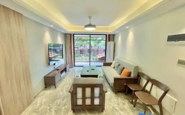 Wanning Huanyue Homestay Hotel