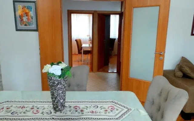 El Mar Aparatments