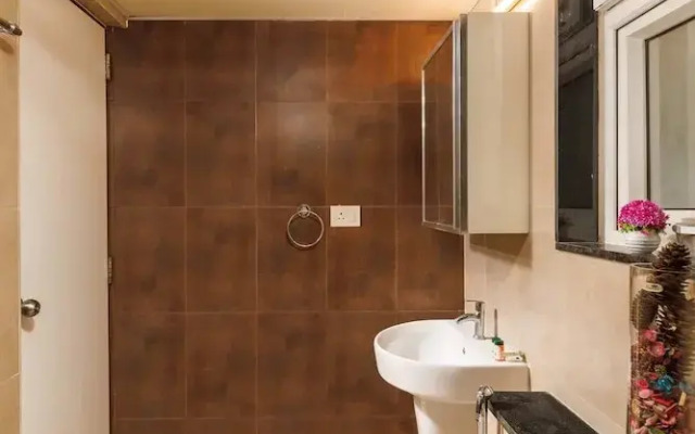 Luxury 4BHK in E-City with 40 Amenities