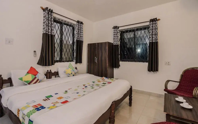 OYO 24114 Home Decent Studio Candolim