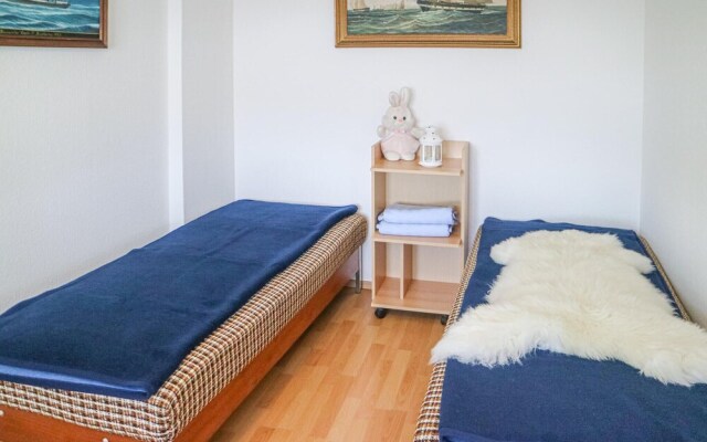 Awesome Apartment in Warnemünde With 2 Bedrooms