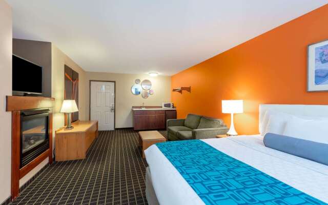 Howard Johnson by Wyndham Leavenworth