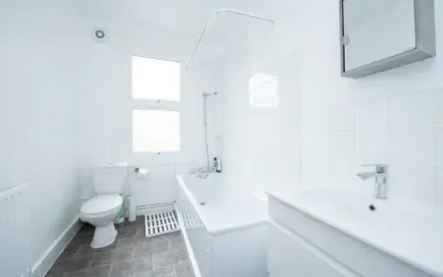 Kennington Apartment D/Apartment
