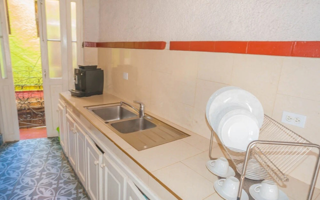 Privado Apartamento con balcón Habana