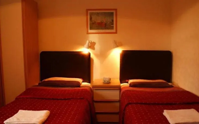 Mount Stuart Hotel