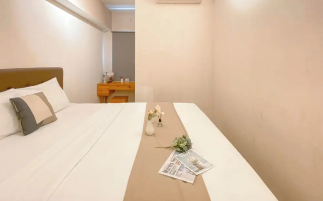 Comfort 2BR Apartment at Springlake Summarecon Bekasi