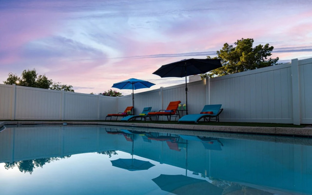 Mcnair Chandler 4 Bedroom Home by RedAwning