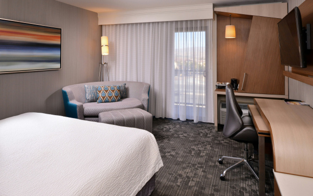 Courtyard by Marriott Palm Desert