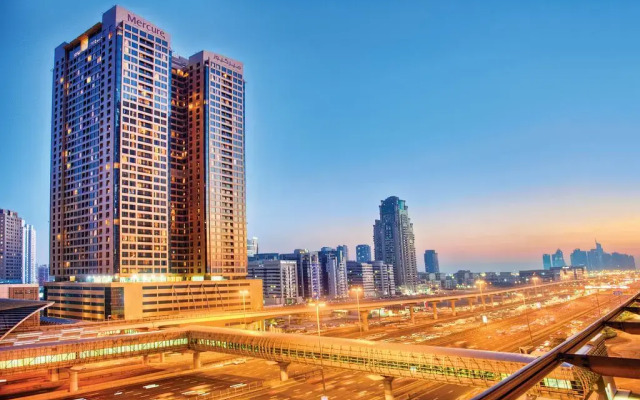 Mercure Dubai Barsha Heights Hotel Suites And Apartments