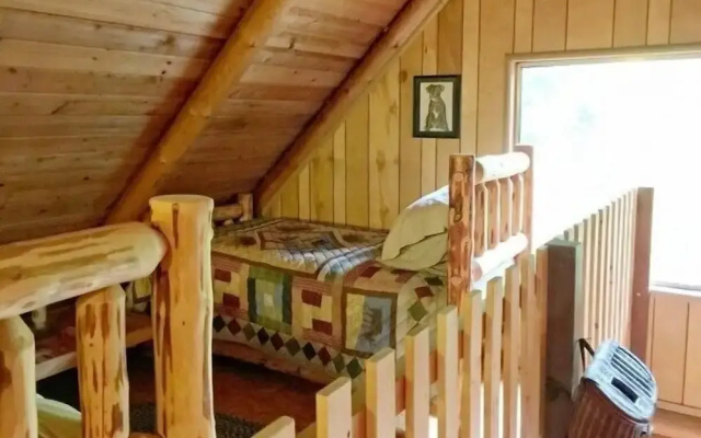 Mt. Baker Lodging Cabin 17 (Sleeps 8)