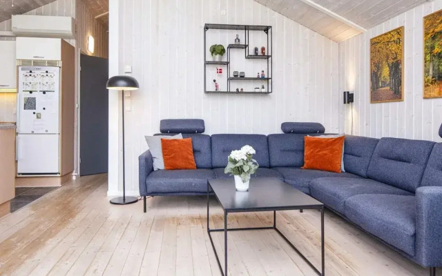 6 Person Holiday Home in Juelsminde