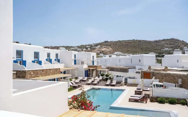 Phaedrus Living: Ornos Beach House Mykonos