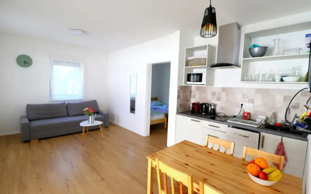Friends & Family Apartmanok Velence