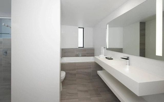 Courtyard by Marriott Brisbane South Bank