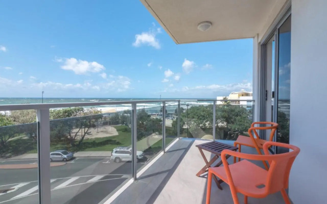 Pacific Towers Unit 4, 19 Ormonde Tce Kings Beach