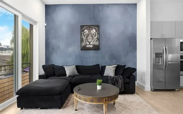 Newly Built Modern 3 Bedroom Houston Home