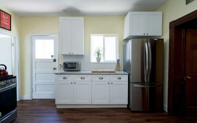 Newly Renovated Rino Retreat