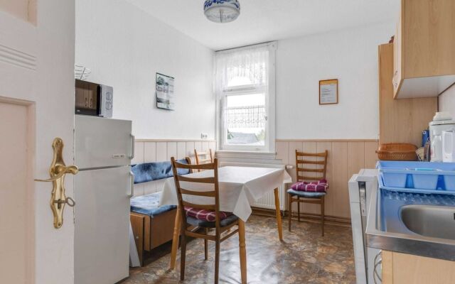 Cozy Apartment in Altenfeld With Garden