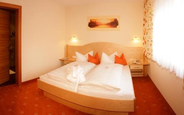 Apart Garni Hax'n Tenne