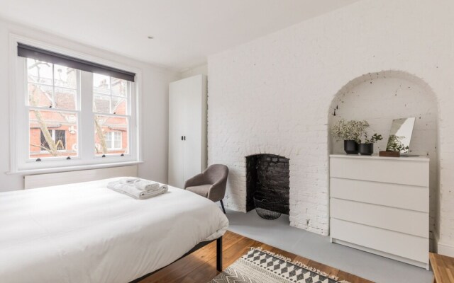 Eson2 - Charming 3 Bedroom Flat in Chelsea