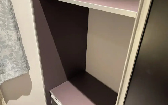 Stepney Green Gated Area with Parking & Garden