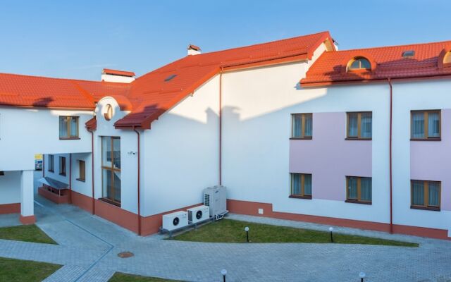 Patriarshyi Hotel
